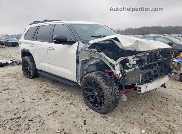 7SVAAABA8RX023677 2024 TOYOTA SEQUOIA White Առջևի աջ