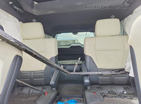 7SVAAABAXPX009423 2023 TOYOTA SEQUOIA White 