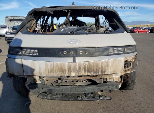 7YAKN4DA7SY023969 2025 HYUNDAI IONIQ White უკანა ხედი