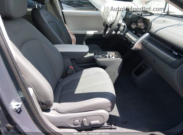7YAKNDDC2TY047552 2026 HYUNDAI IONIQ 5 Green Front interior view