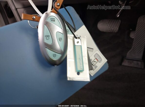 7YAMUFS37TY009552 2026 HYUNDAI IONIQ 9 Gray წინა პანელის ხედი