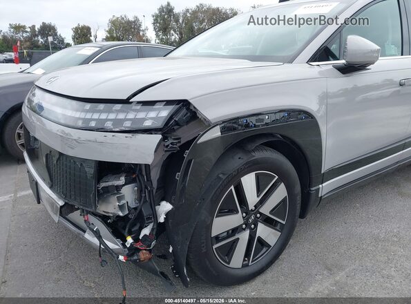 7YAMUFS37TY009552 2026 HYUNDAI IONIQ 9 Gray წინა ხედი