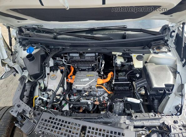 7YAMWFS58TY004260 2026 HYUNDAI IONIQ White Вид підкапотного простору