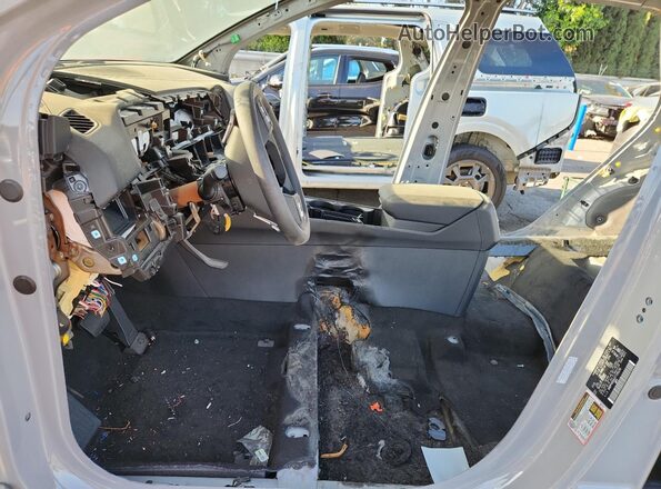 KNDPVDDG4T7292231 2026 KIA SPORTAGE Gray 