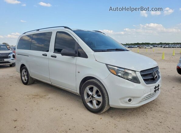 WD4PG2EE4G3095963 2016 MERCEDES-BENZ METRIS White Widok z przodu