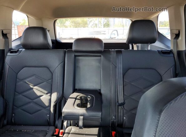 1V2HR2CA7RC580740 2024 VOLKSWAGEN ATLAS Silver 