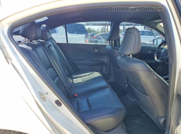 1HGCR2F16HA231331 2017 HONDA ACCORD White 