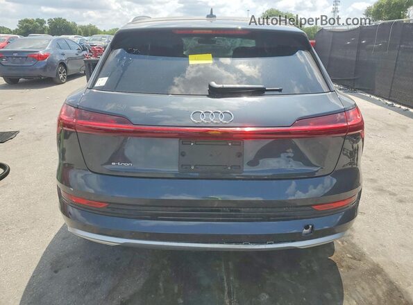 WA1VAAGE8KB025000 2019 AUDI E-TRON Gray Widok wnętrza z przodu