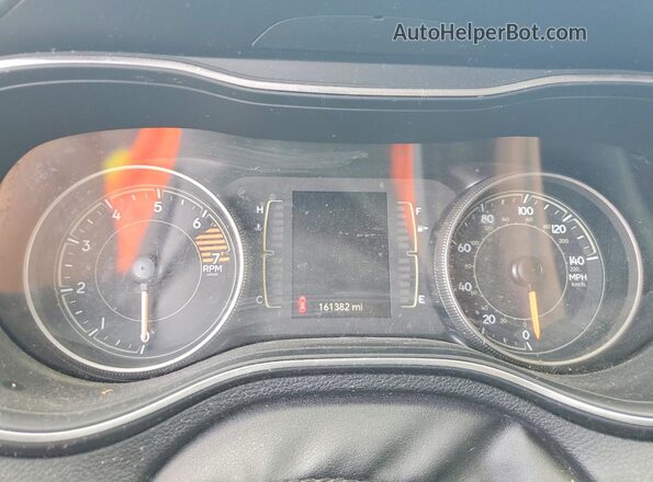 1C4PJLCB8KD474235 2019 JEEP CHEROKEE White 