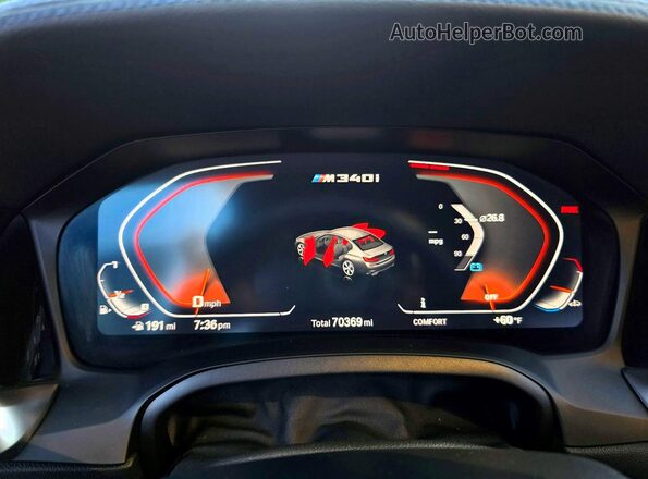 3MW5U7J06M8B75069 2021 BMW M3 Gray Սարքավորումների վահանակի տեսք