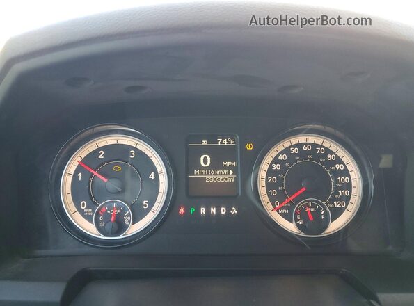 3C6UR5CL1HG740469 2017 RAM 2500 Silver Вид задніх сидінь