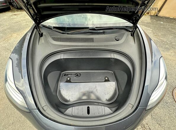 5YJ3E1EB1JF119421 2018 TESLA MODEL Gray Widok deski rozdzielczej