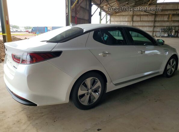 KNAGN4AD2G5099021 2016 KIA OPTIMA White 