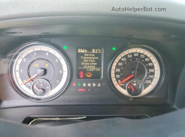 1C6RR6TT6LS110976 2020 RAM 1500 White Widok tylnych siedzeń