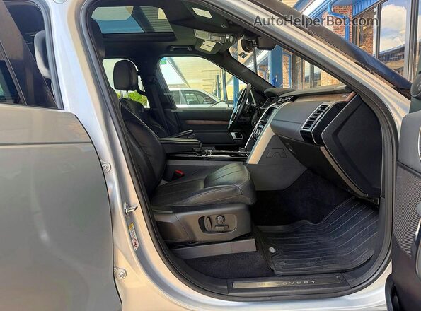 SALRR2RVXJA065627 2018 LAND ROVER DISCOVERY Silver უკანა ხედი