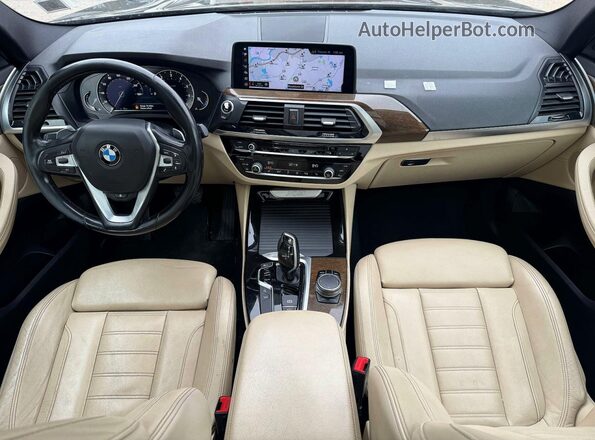5UXTR9C59JLC75432 2018 BMW X3 Green Rear interior view