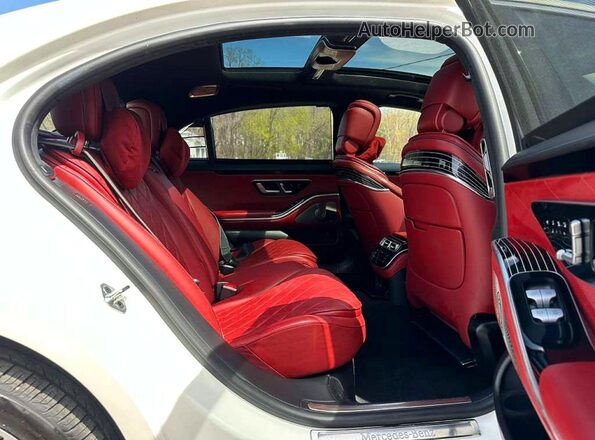 W1K6G7GB3NA112840 2022 MERCEDES-BENZ S Белый Вид салона спереди