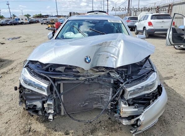 WBA7F0C50JGM23722 2018 BMW 7 SERIES Silver Widok z tyłu