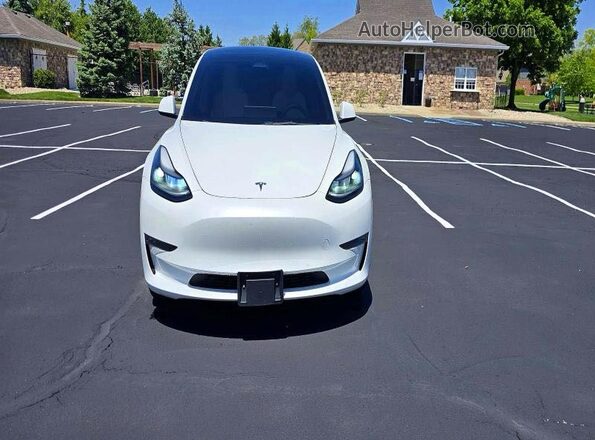 5YJ3E1EB8NF276384 2022 TESLA MODEL White Engine compartment view