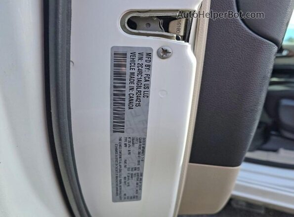 2C4RC1AG8LR244215 2020 CHRYSLER VOYAGER White 