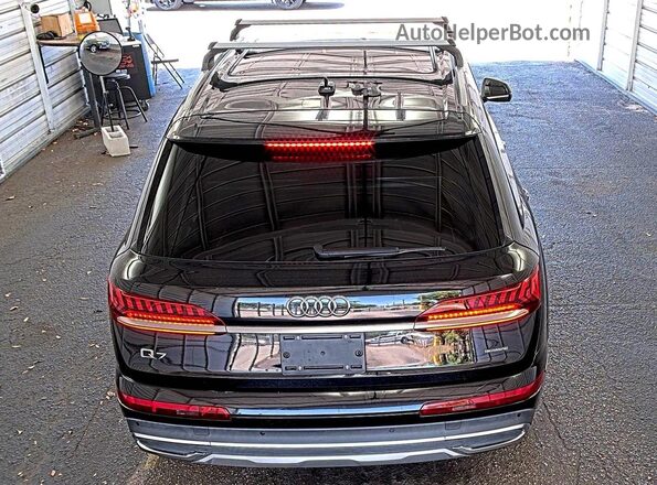 WA1AJAF77LD009152 2020 AUDI Q7 Black Вид підкапотного простору