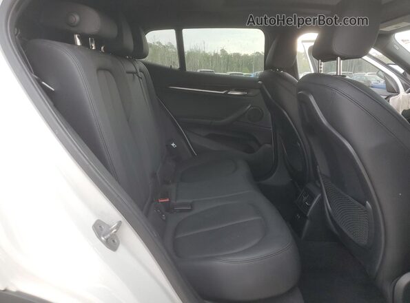 WBXYJ5C39JEF81365 2018 BMW X2 White 