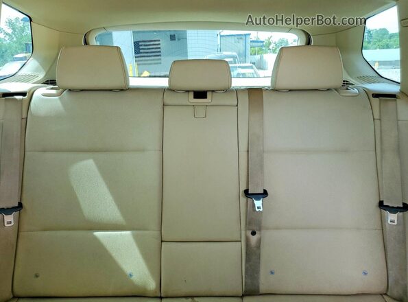 5UXWX9C53H0T06752 2017 BMW X3 Black Widok wnętrza z tyłu