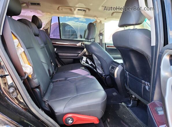 JTJBM7FX5K5240397 2019 LEXUS GX Black Widok komory silnika