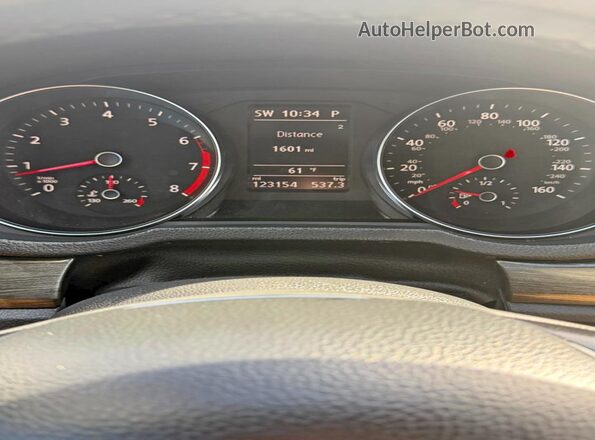 1VWBA7A33JC005519 2018 VOLKSWAGEN PASSAT Black 
