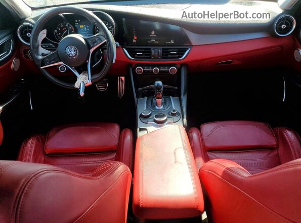 ZARFAEEN9H7560780 2017 ALFA ROMEO GIULIA White 