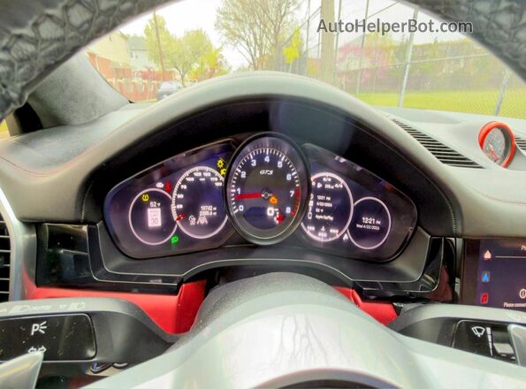 WP1BG2AY1NDA56239 2022 PORSCHE CAYENNE White Vista del cuadro de instrumentos