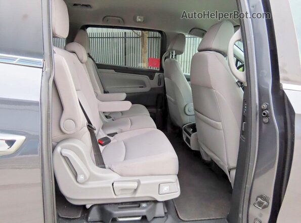 5FNRL6H53PB054759 2023 HONDA ODYSSEY Серый Вид салона спереди