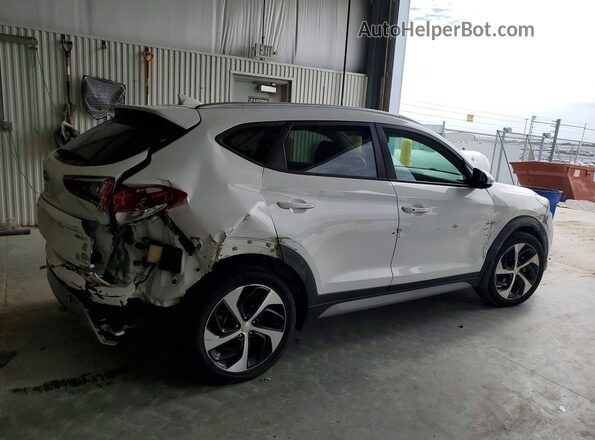 KM8J33AL5JU771016 2018 HYUNDAI TUCSON White 