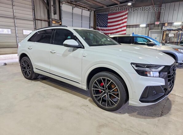 WA1EVBF1XND033763 2022 AUDI Q8 White Вид спереду