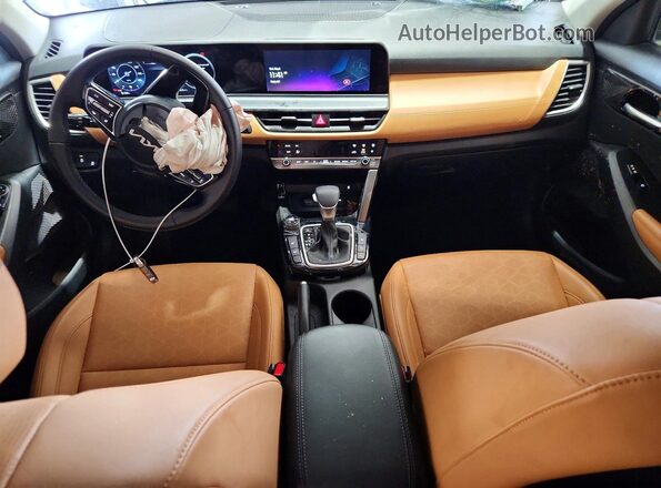 KNDER2AA2T7826858 2026 KIA SELTOS Black Вид панелі приладів