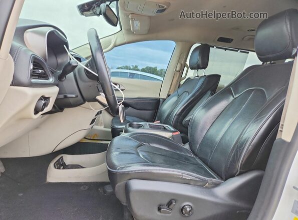 2C4RC1GG1HR835730 2017 CHRYSLER PACIFICA White 