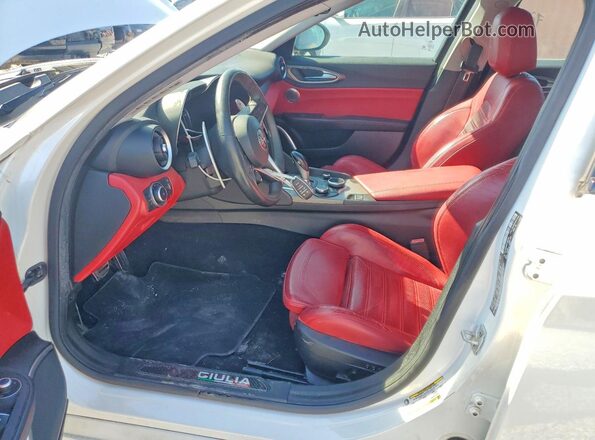 ZARFAEEN9H7560780 2017 ALFA ROMEO GIULIA White 