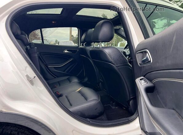 WDCTG4GB0KU004823 2019 MERCEDES-BENZ GLA White 