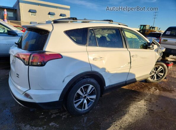 JTMRFREV6GJ066054 2016 TOYOTA RAV4 White 