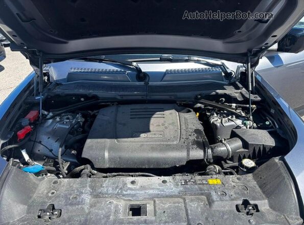 SALEJ7EX0R2286346 2024 LAND ROVER DEFENDER Silver Widok deski rozdzielczej