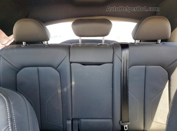 WA1EEDF30R1062824 2024 AUDI Q3 Red უკანა სალონის ხედი
