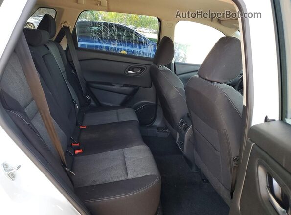 5N1BT3BA2SC779146 2025 NISSAN ROGUE White Widok tylnych siedzeń