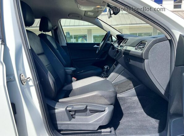 3VV2B7AX5LM114005 2020 VOLKSWAGEN TIGUAN White Вид ззаду