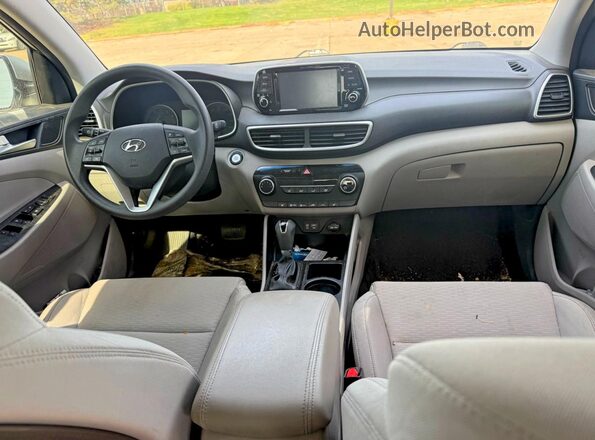 KM8J3CA47KU899073 2019 HYUNDAI TUCSON Silver 