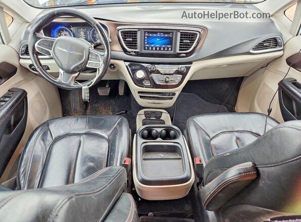 2C4RC1BG4KR665720 2019 CHRYSLER PACIFICA White 