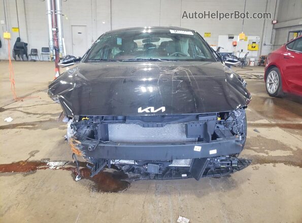 3KPFW4DE1SE132278 2025 KIA K4 Black 