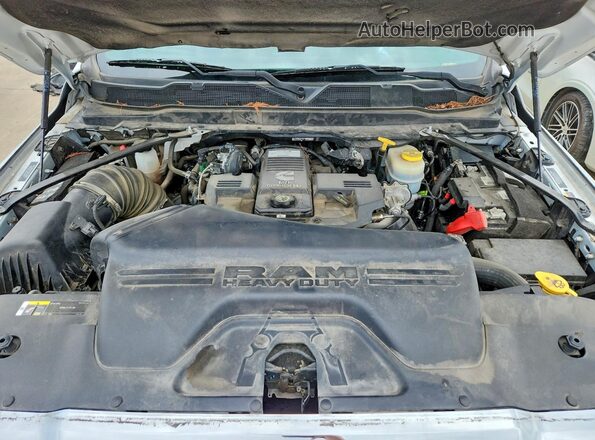 3C63RRGL3RG218876 2024 RAM 3500 White Вид підкапотного простору