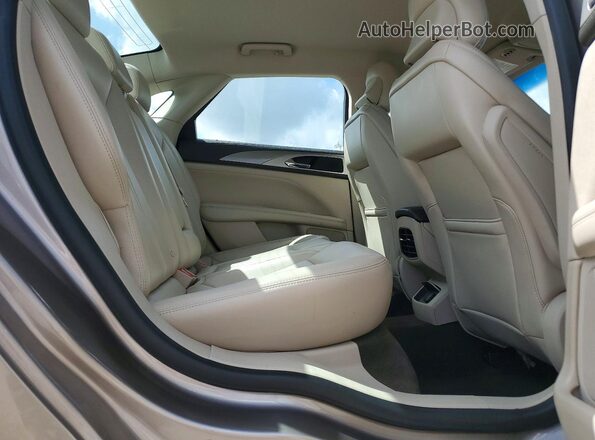 3LN6L5A98KR619133 2019 LINCOLN MKZ Кремовый Вид задней части салона