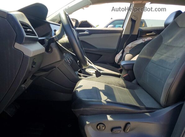 3VVRX7B2XNM022748 2022 VOLKSWAGEN TAOS Серый Вид панели приборов
