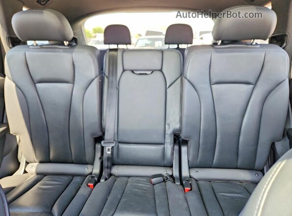 WA1AXAF72MD016963 2021 AUDI Q7 White უკანა სალონის ხედი